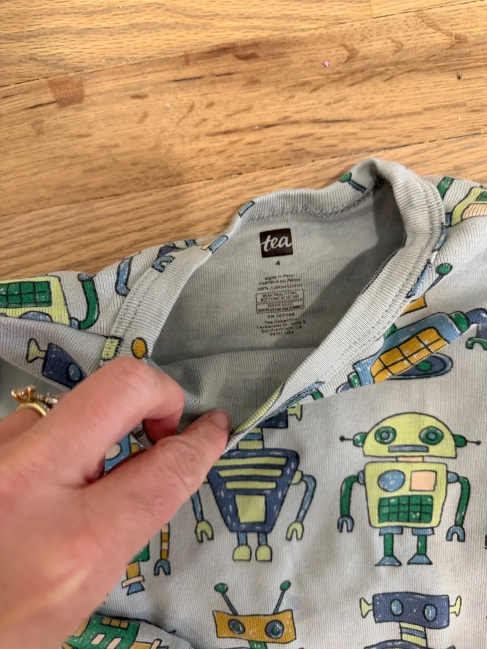 Tea Collection Kids Robot Pajama Set - Gray, Green, Blue, Yellow